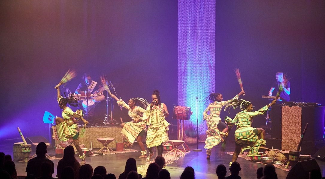 La Coopérative de Mai - Les Mamans du Congo & Rrobin